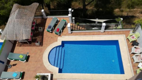 Burriana Holiday Rentals 3 Apartaments Private Pool, Nerja